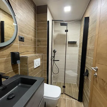 Mariva - 21 * ماكارسكا