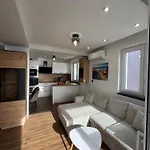 Mariva - 21 * Makarska